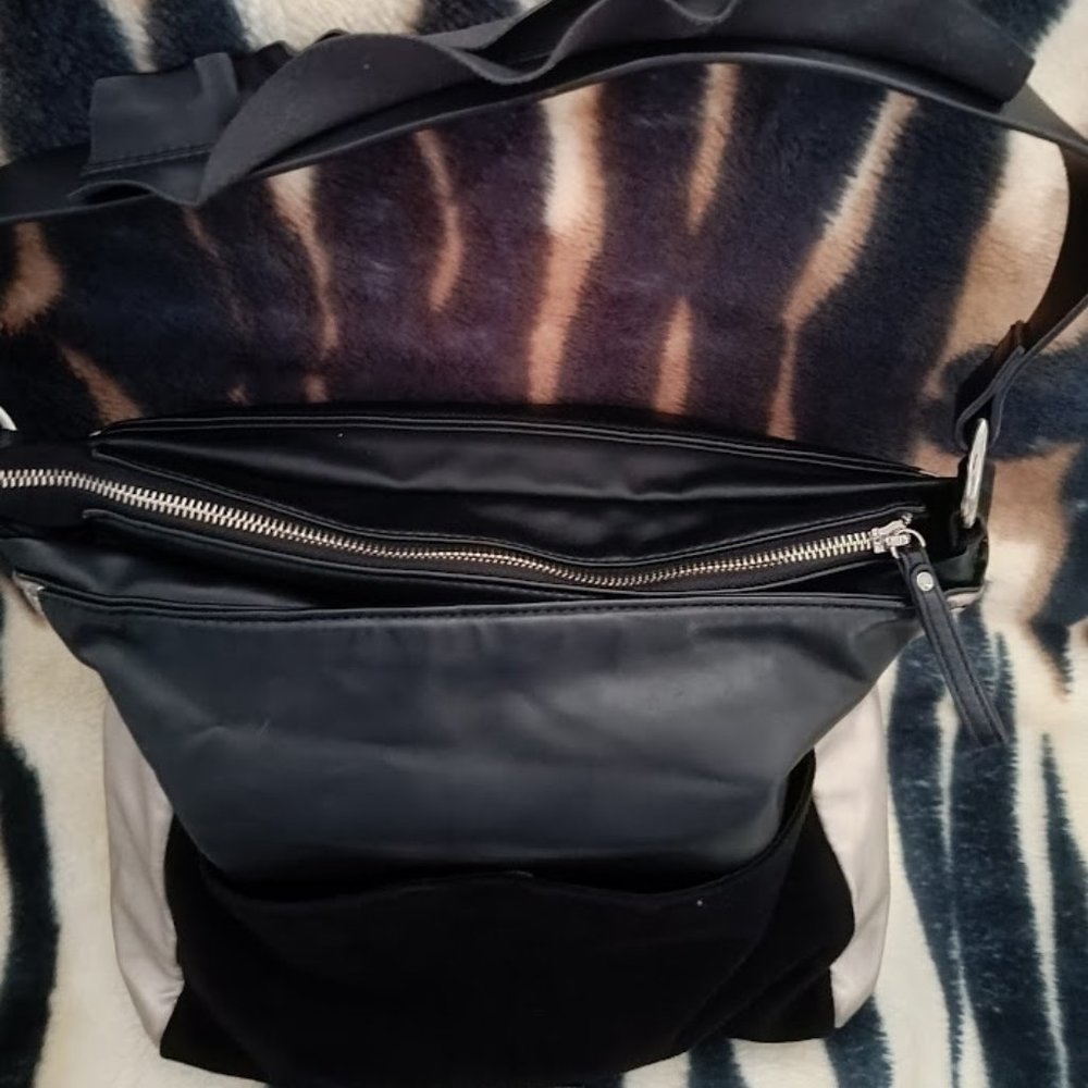 👜CÉLINE DION Vintage Black & Silver Shoulder Bag - Picture 9 of 16